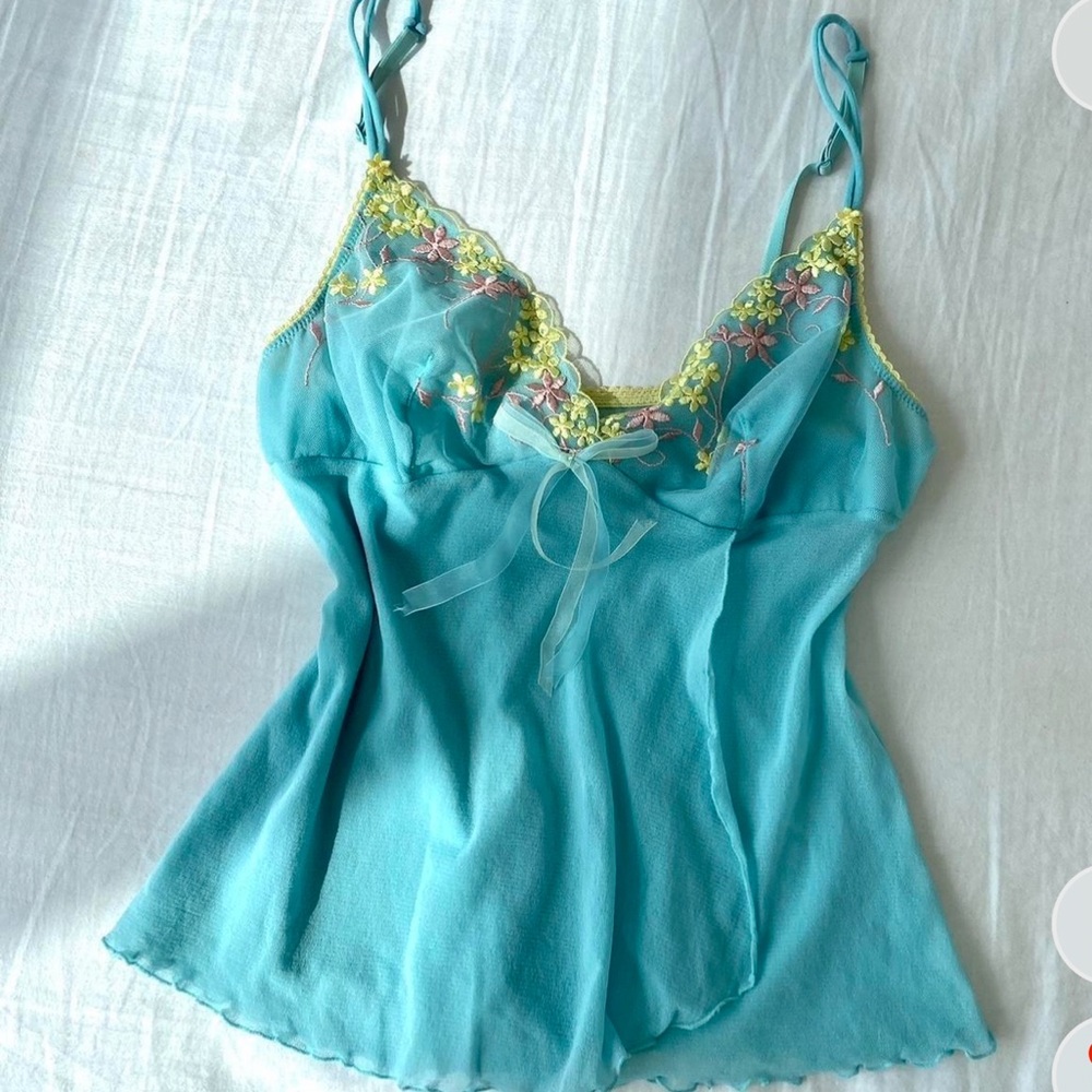 Not for sale searching for this vintage Victoria secret cami in this color. Lmk